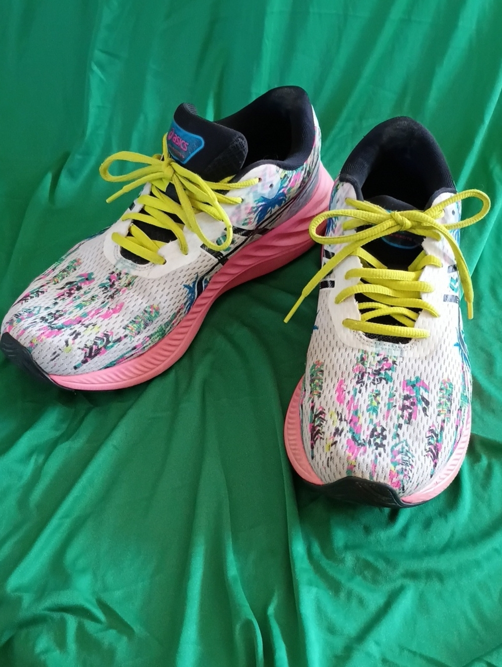 ASICS White Floral Mesh Running Shoes with Pink Midsole and Yellow Laces